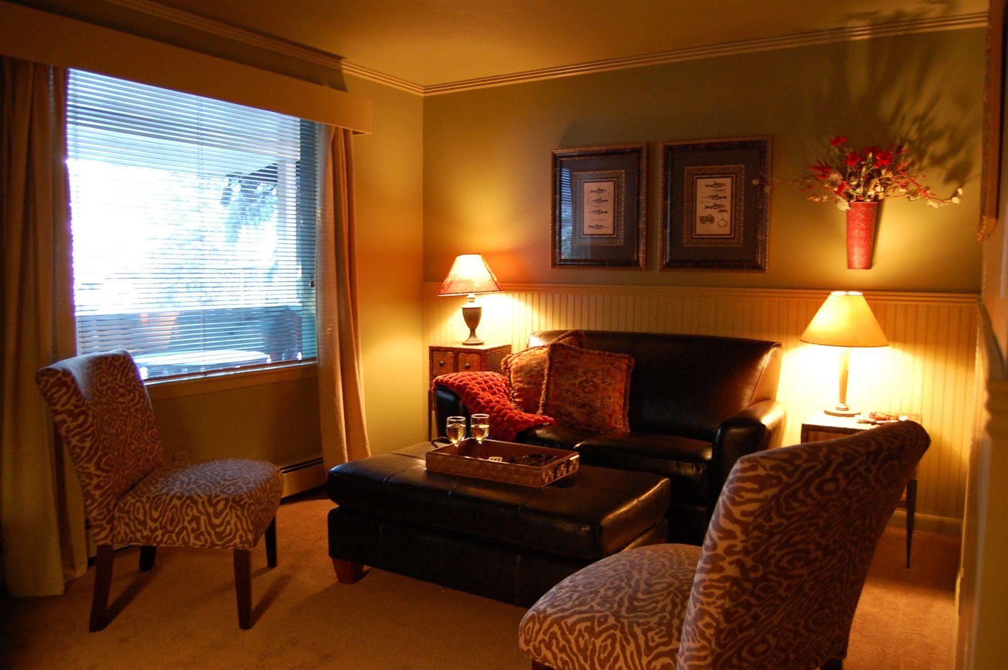 Highland Haven Creekside Inn Evergreen Pokoj fotografie