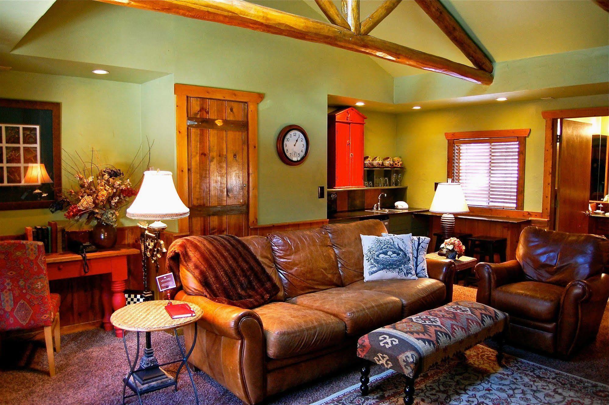 Highland Haven Creekside Inn Evergreen Exteriér fotografie